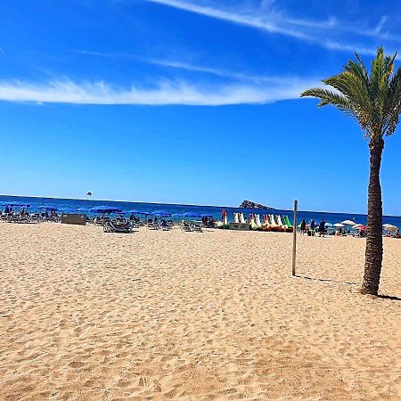 First Line Beach Beautiful Two Bedrooms Бенидорм Экстерьер фото