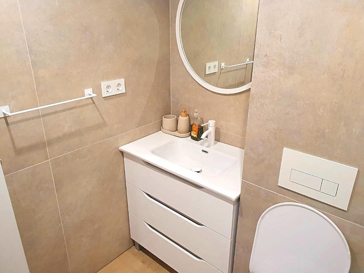 First Line Beach Beautiful Two Bedrooms Бенидорм Экстерьер фото